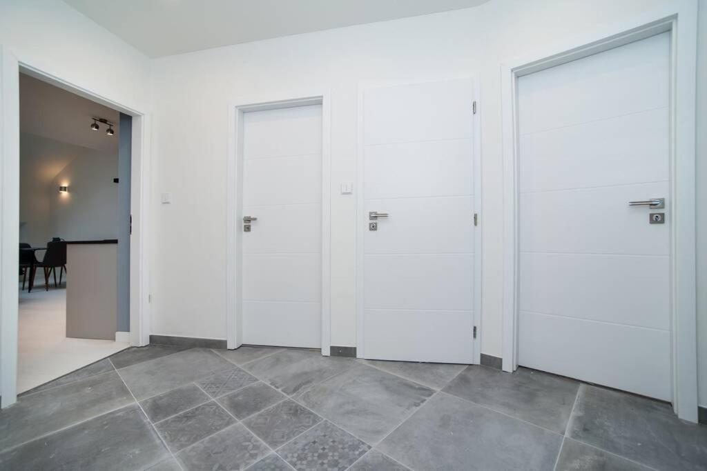 Old Town 1 Bedroom Oasis With Ac And Double Shower Praga Zewnętrze zdjęcie